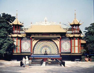 El Teatro Chino en los Jardines de Tivoli, creado en 1843 de Danish School